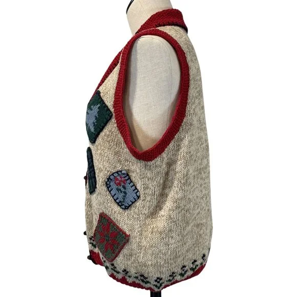 Vtg Bushwacker Womens Small Patchwork Holiday Sweater Vest Red Beige Button Knit - Picture 2 of 15
